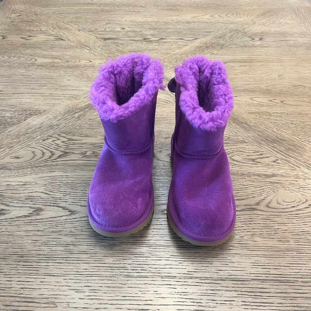 Girls UGG boots.